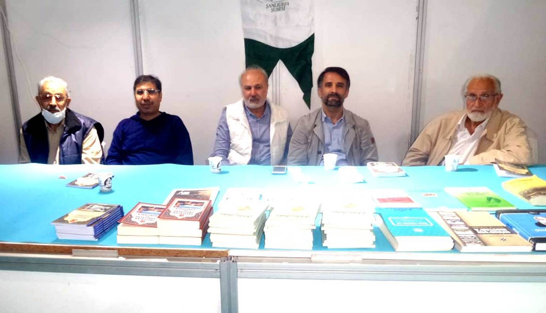 tyb,-4.-ulusal-sanliurfa-kitap-fuarinda-(1).jpg